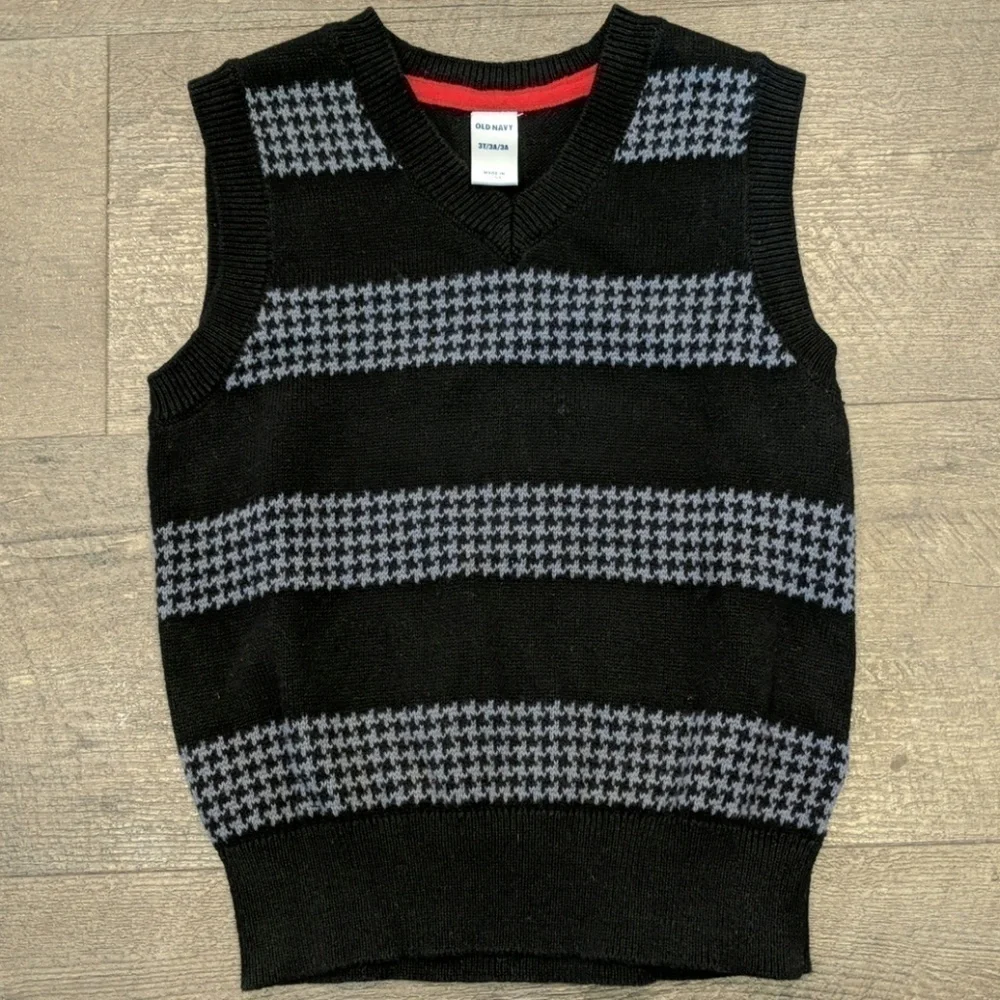 Old Navy Boys Black and Gray Houndstooth Sweater Vest Size 3T EUC